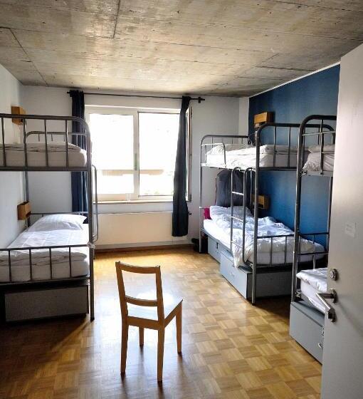 تختخواب در اتاق مشترک, Five Elements Hostel Frankfurt