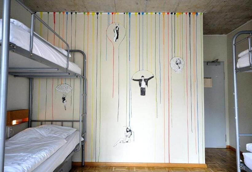 اتاق کلاسیک چهارنفره, Five Elements Hostel Frankfurt