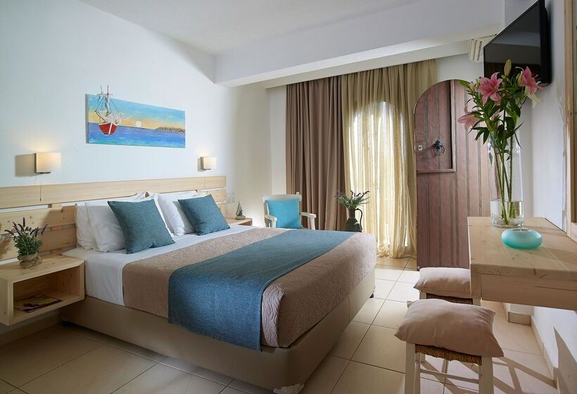 اتاق سه نفره دلوکس با چشم‌انداز باغ, Coriva Beach Hotel & Bungalows