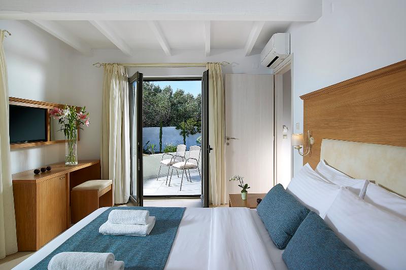 سوئیت 2 خوابه, Coriva Beach Hotel & Bungalows