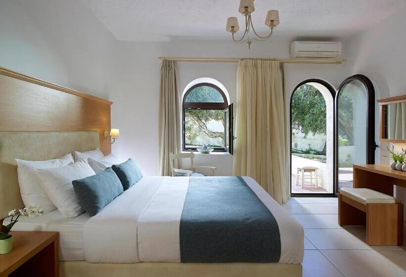 اتاق لوکس با چشم‌انداز باغ, Coriva Beach Hotel & Bungalows