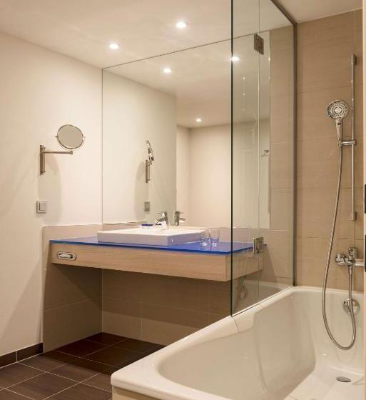 Номер Стандарт с Террасой, Park Inn By Radisson Linz