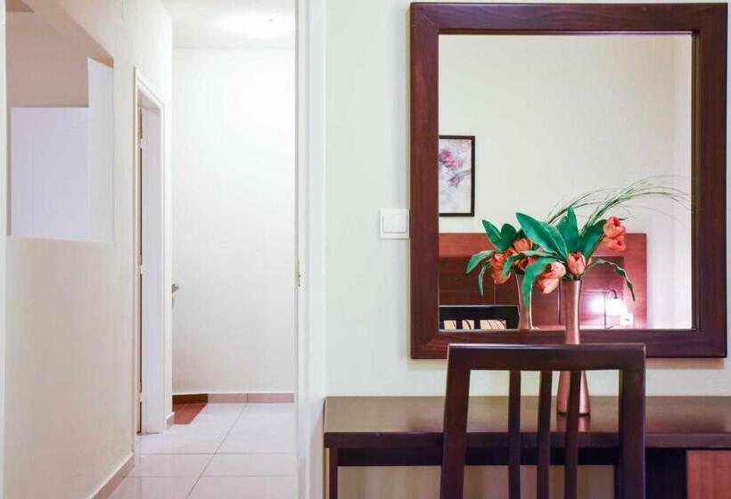 Вилла с 1 спальней и бассейном, Eurohotel Theo