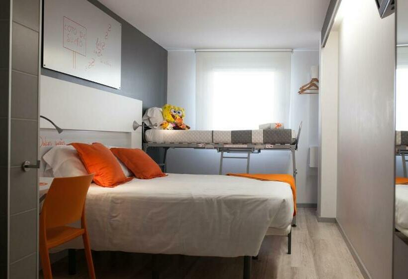 Семейный Номер, Bed4u Pamplona