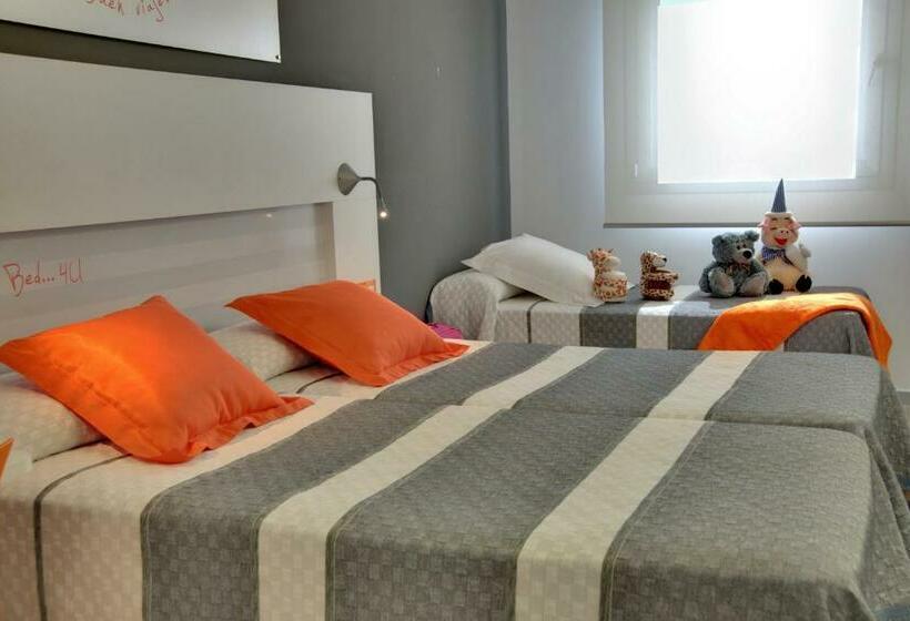Четырехместный Номер Стандарт, Bed4u Pamplona