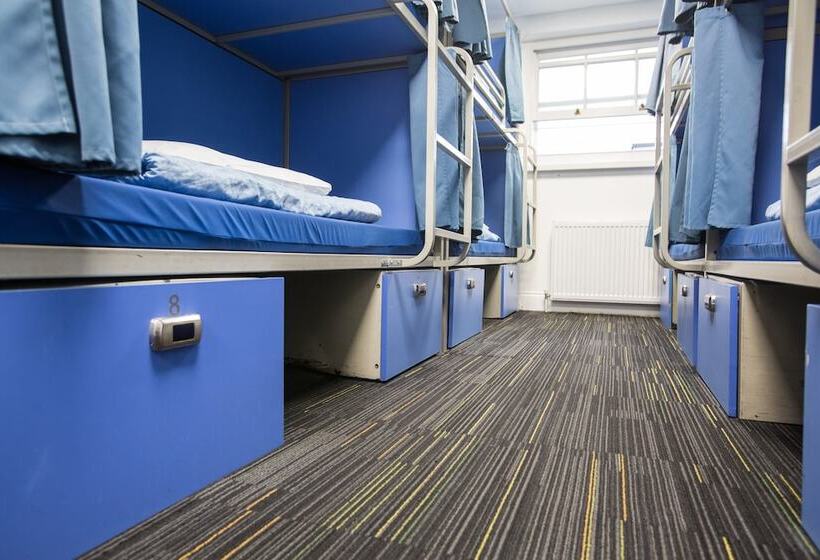 Кровать в Общей Комнате, Smart Russell Square Hostel