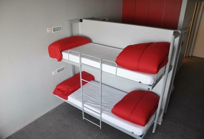 Chambre Quintuple Standard, Centre Esplai Albergue