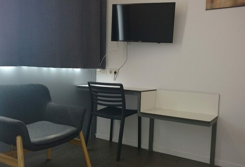 Chambre Familiale, Centre Esplai Albergue