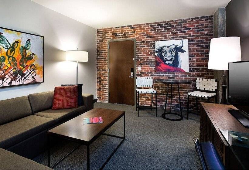סוויטה עם נוף לעיר, Contessa   Suites On The Riverwalk