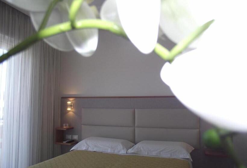 Номер Superior, Il Girasole