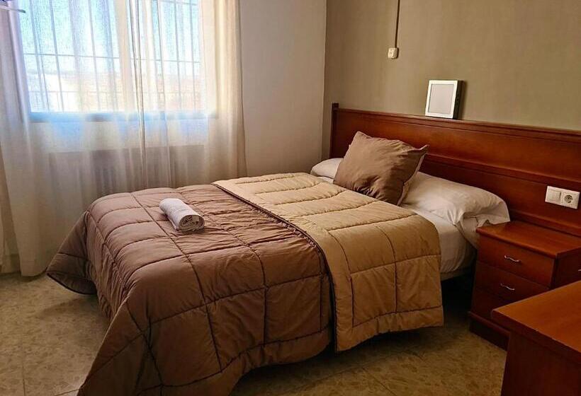 经济房, Hostal Torresmancha