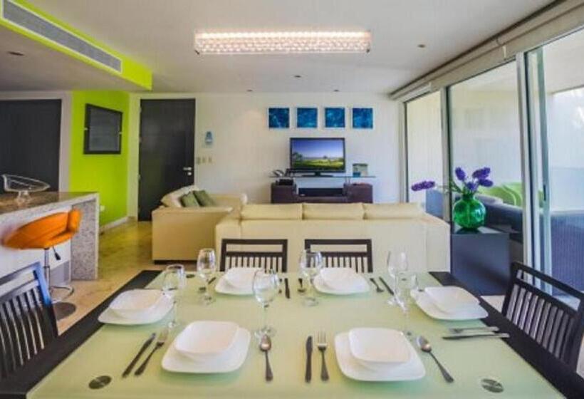 2 Schlafzimmer Apartment Meerblick, The Elements Oceanfront & Beachside Condo