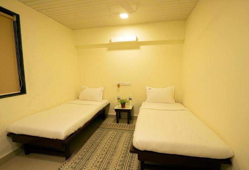 スイート（家族用）, Flora Ecostay Resort And Spa Lonavala