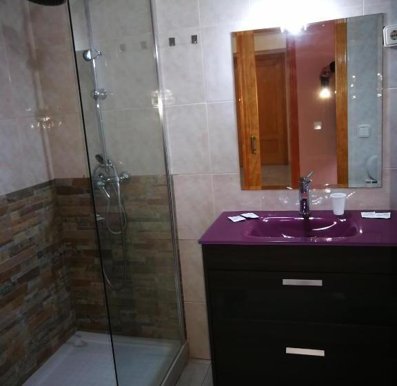 带观景的标准间, Hostal Escarla