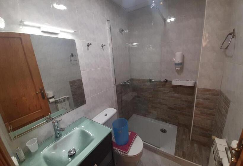 标准间, Hostal Escarla