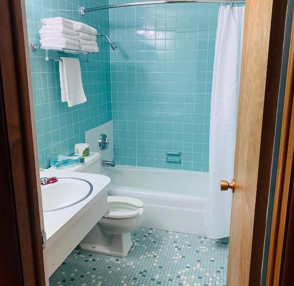 Стандартный Номер Кровать Кинг, Hillside Inn