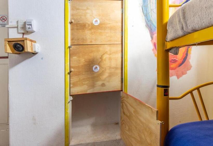 공동 객실, Puerta Azul Hostel