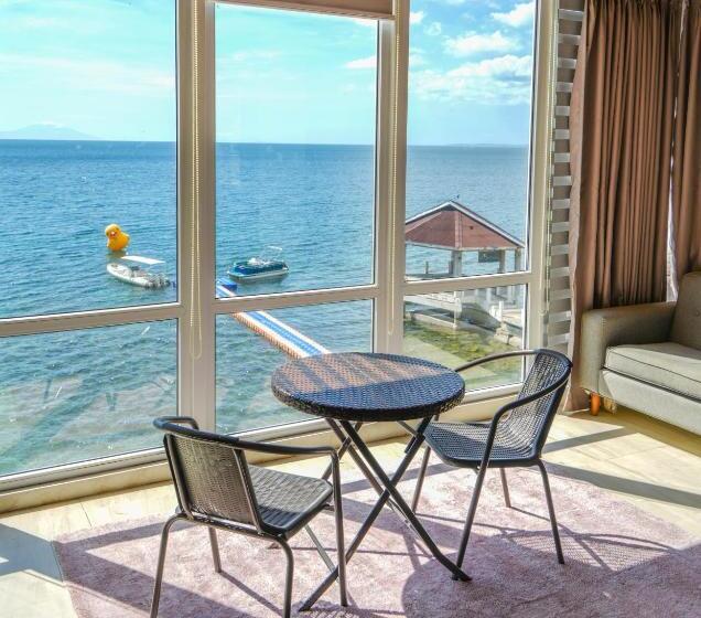 수피리어 스위트 바다 전망, Destino Beach Resort And