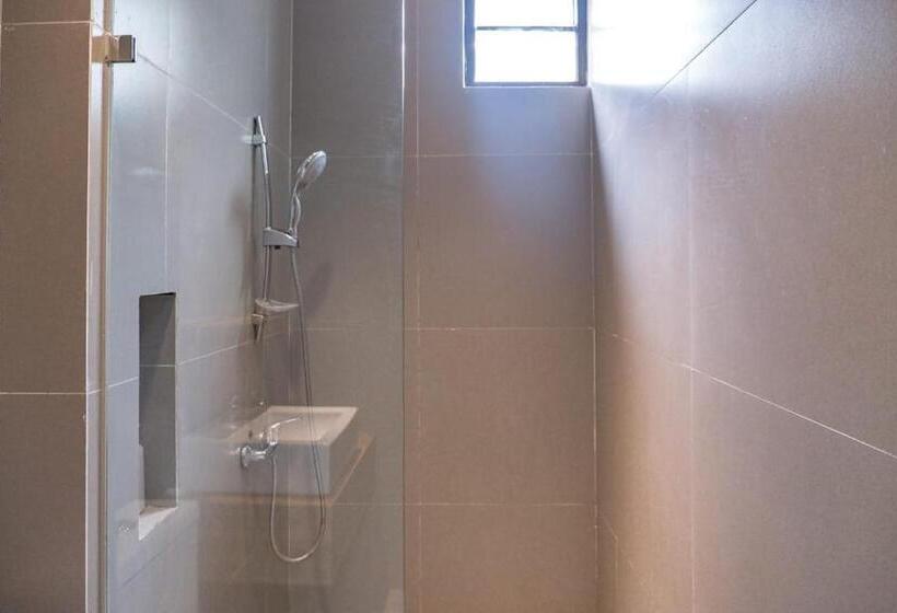 اتاق استاندارد, Three J Residence 2