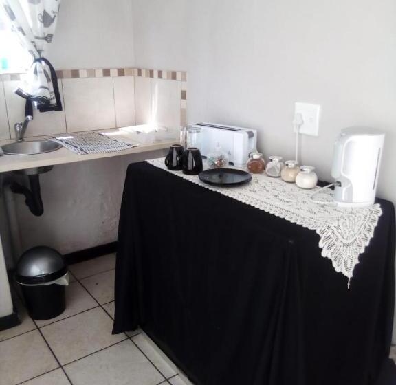 Номер Deluxe, The Eden Lodge Boksburg
