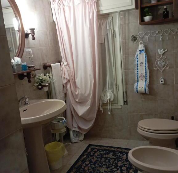 اتاق عادی, Casa Polè