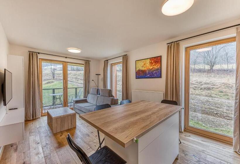 バルコニー付き１ベッドルームアパートメント, Apartmány Filipovice