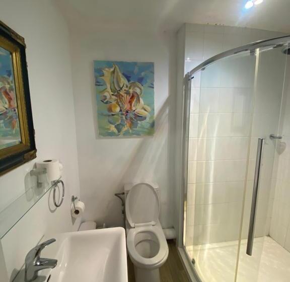 Стандартный Номер Кровать Кинг, Art House B & B