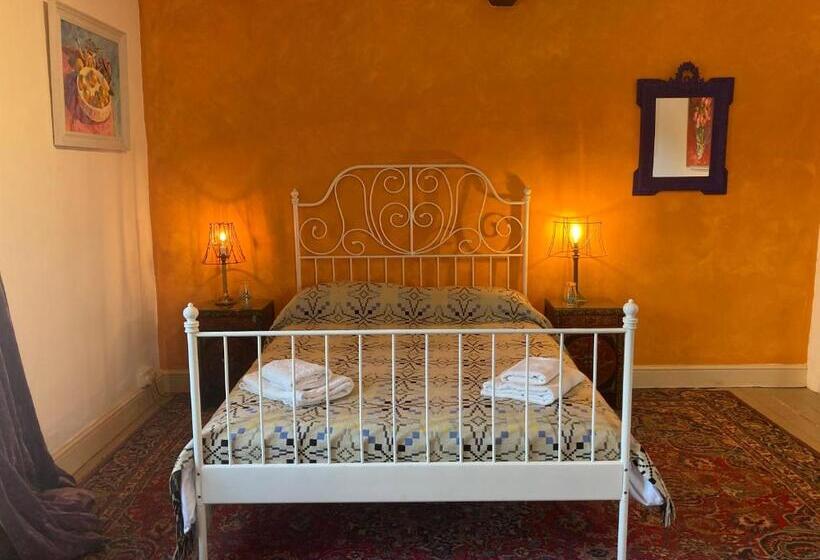 Номер Стандарт, Art House B & B