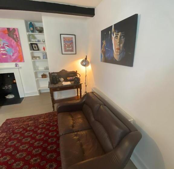Стандартный Номер Кровать Кинг, Art House B & B