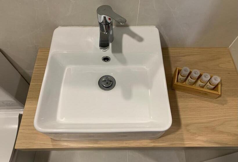 اتاق استاندارد با بالکن, Pharmacia Guesthouse