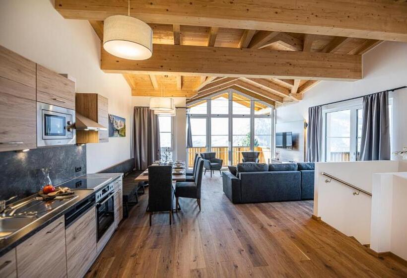 带1个卧室的顶楼公寓, Ski  & Sonnenresort Alpendorf By Alpentravel