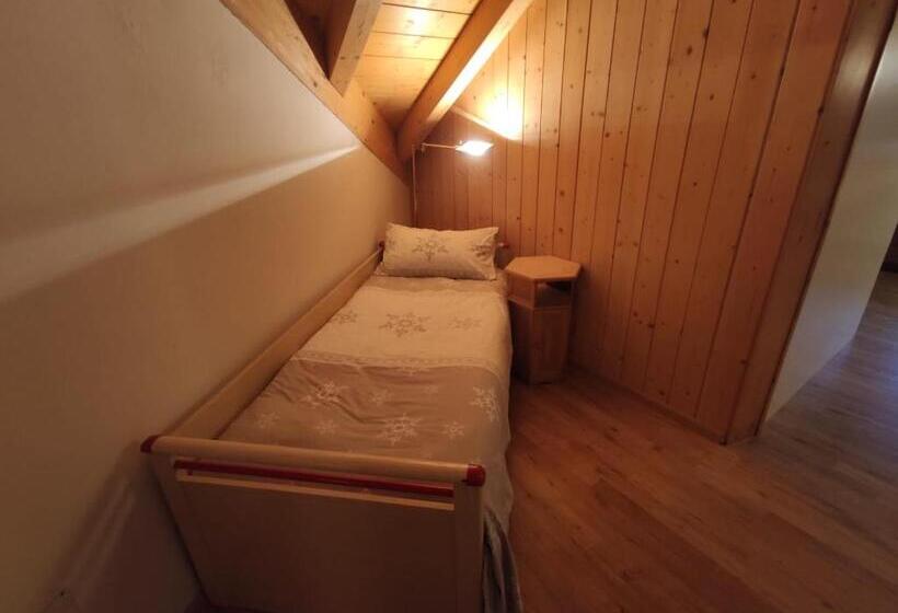 اتاق استاندارد سه نفره, Pian Schiavaneis B&b Apartament