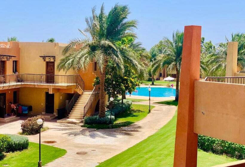 آپارتمان 1 خوابه با چشم‌انداز استخر, Chalet Stella Makadi Family Only