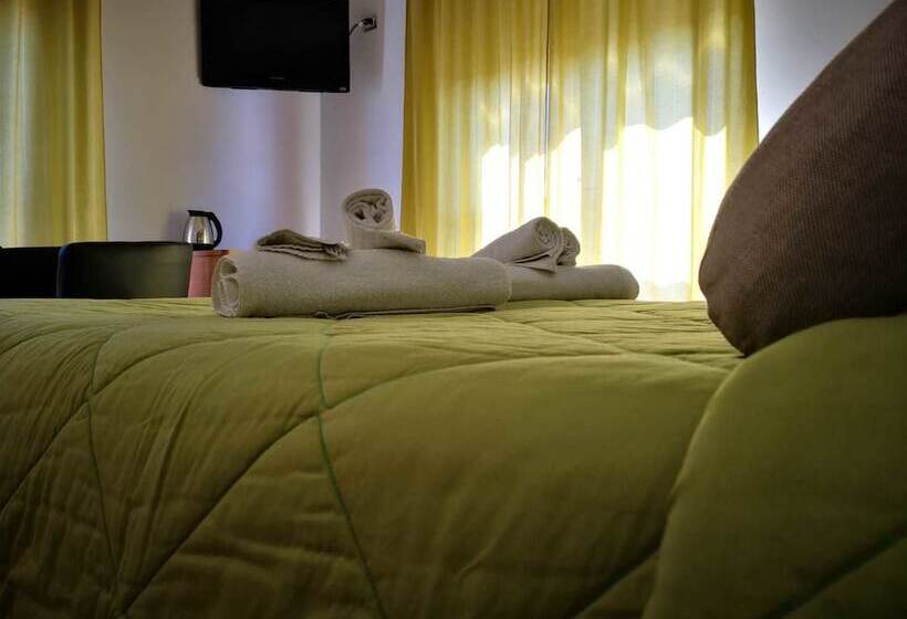 اتاق استاندارد سه نفره, Sant Oronzo B&b