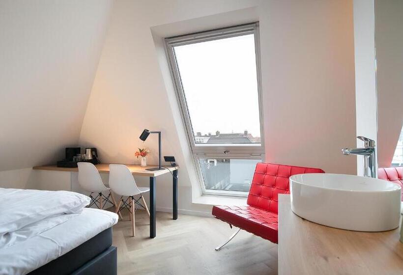 스탠다드 룸 킹사이즈 침대, Snoozz Hotels