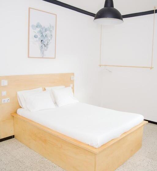 اتاق استاندارد, Sweet Stays