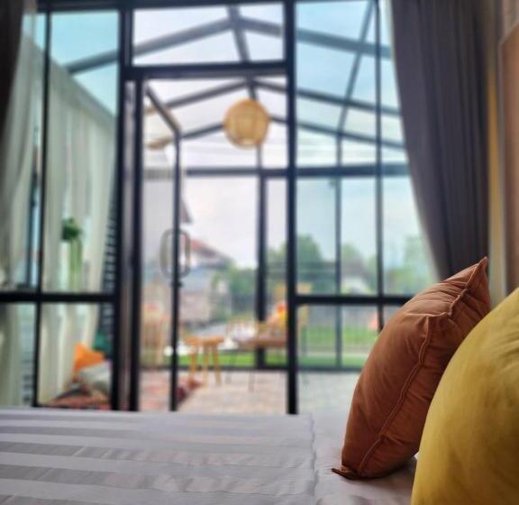 豪华房间, Capital O 75422 Million Pillows