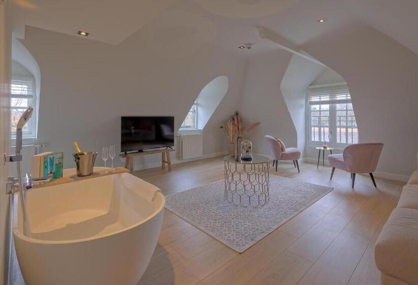 Люкс Повышенной Комфортности, Grandcafé Boutique Hotel Eemland