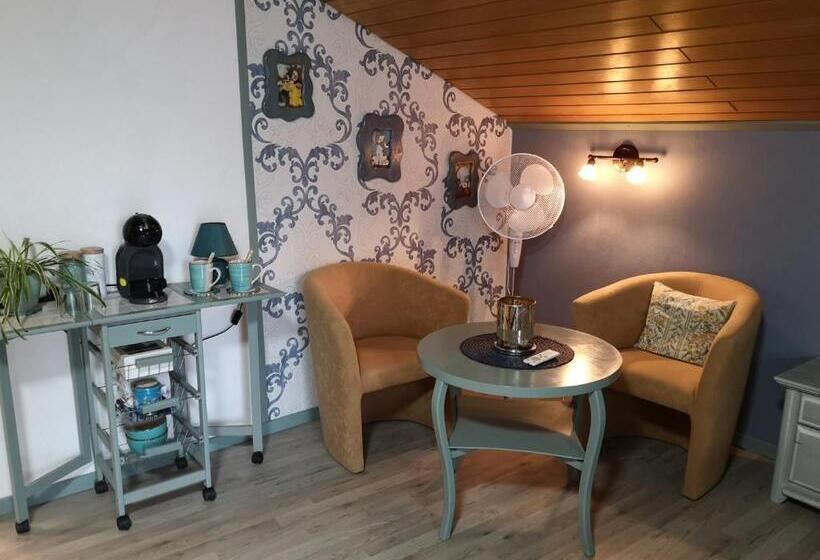 Номер Стандарт с Балконом, Edel Weiss Gästezimmer