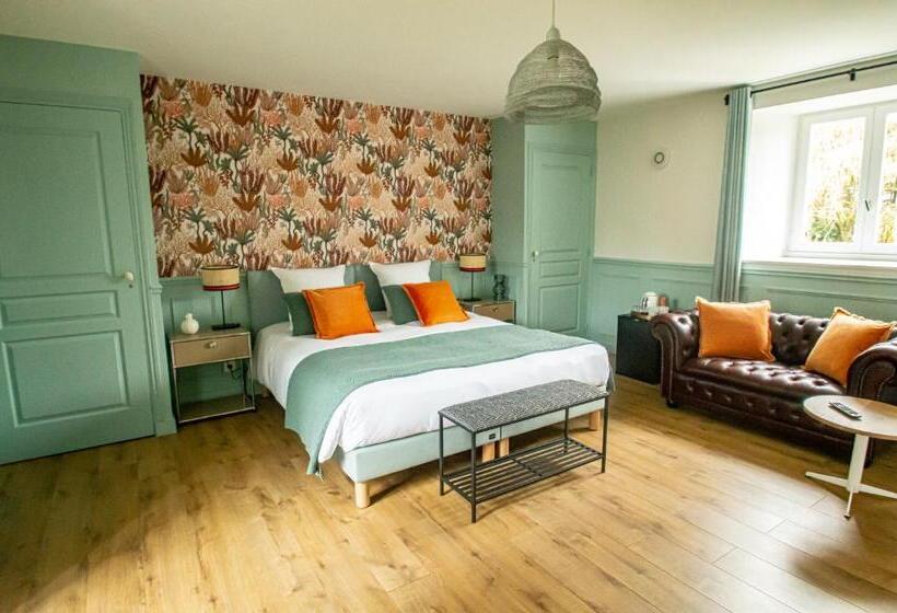 اتاق لوکس با چشم‌انداز باغ, Manoir De Beaupré