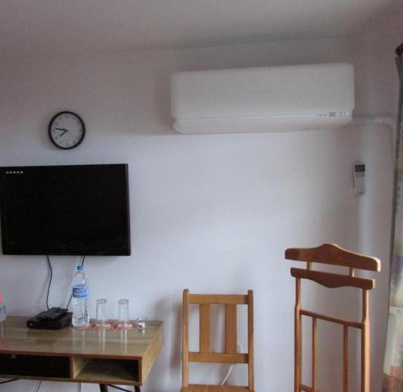 اتاق استاندارد, Home With The Veranda  Free Parking