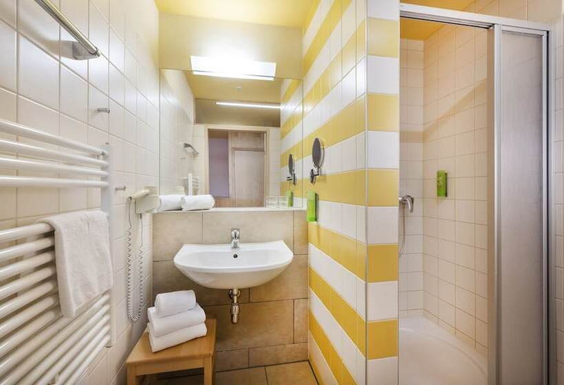 Номер Стандарт, Jufa Hotel Bleiburg