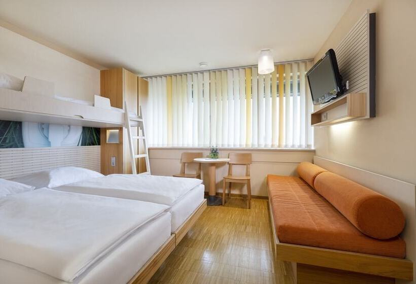 Номер Стандарт Трехместный, Jufa Hotel Bleiburg