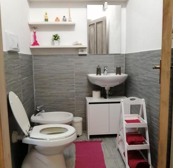 标准间, Lughera B&b