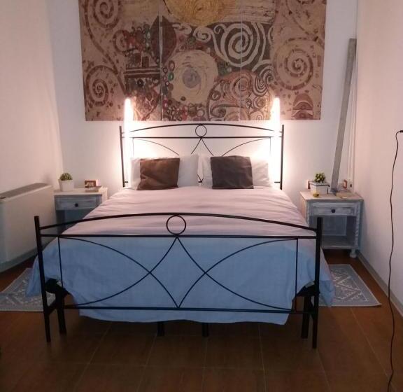 标准间, Lughera B&b