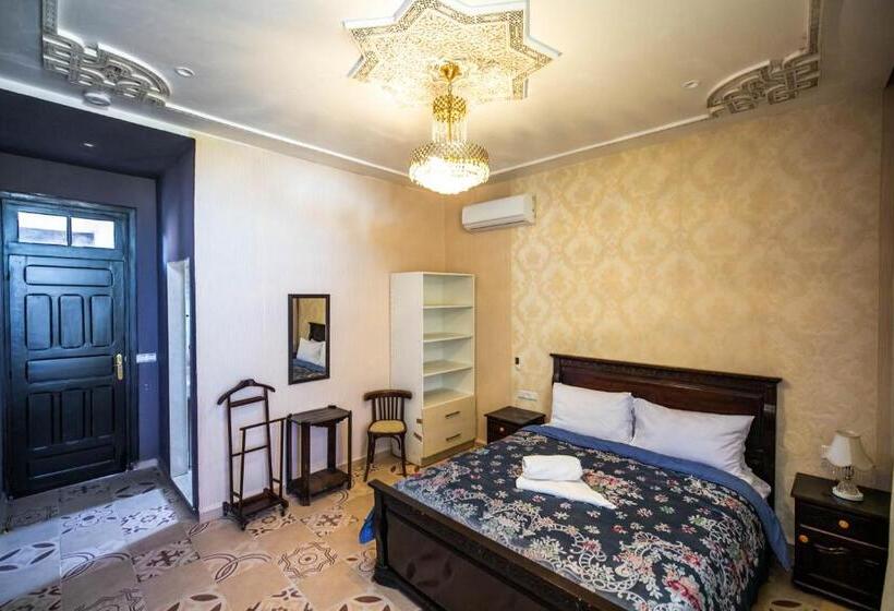 اتاق استاندارد با چشم‌انداز کوهستان, Palais Shazam & Spa