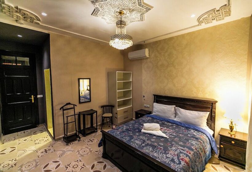 اتاق استاندارد با چشم‌انداز کوهستان, Palais Shazam & Spa