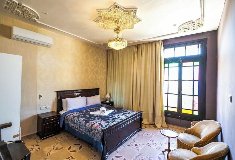 اتاق استاندارد با چشم‌انداز کوهستان, Palais Shazam & Spa