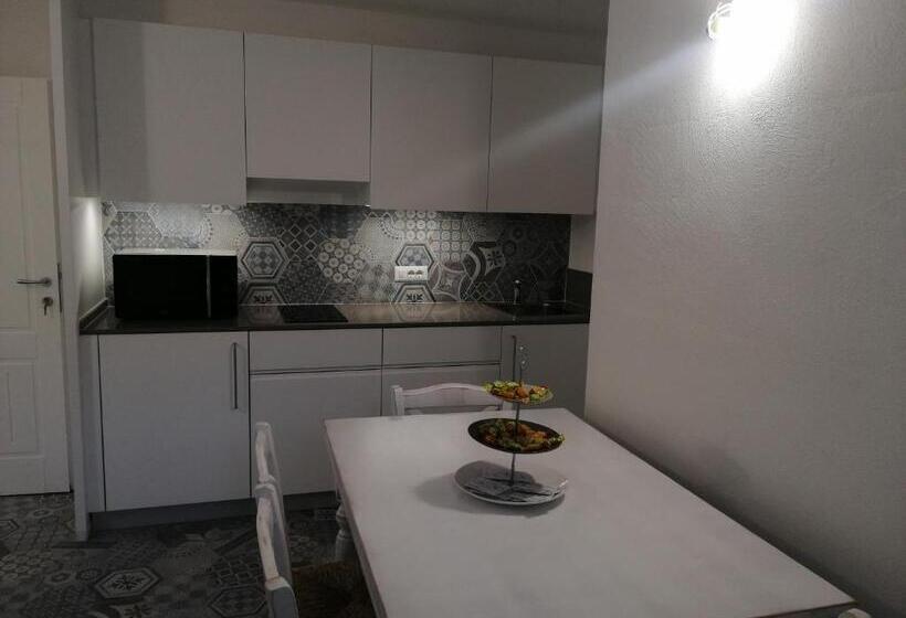 Студия Deluxe, Locanda B&b Dandana