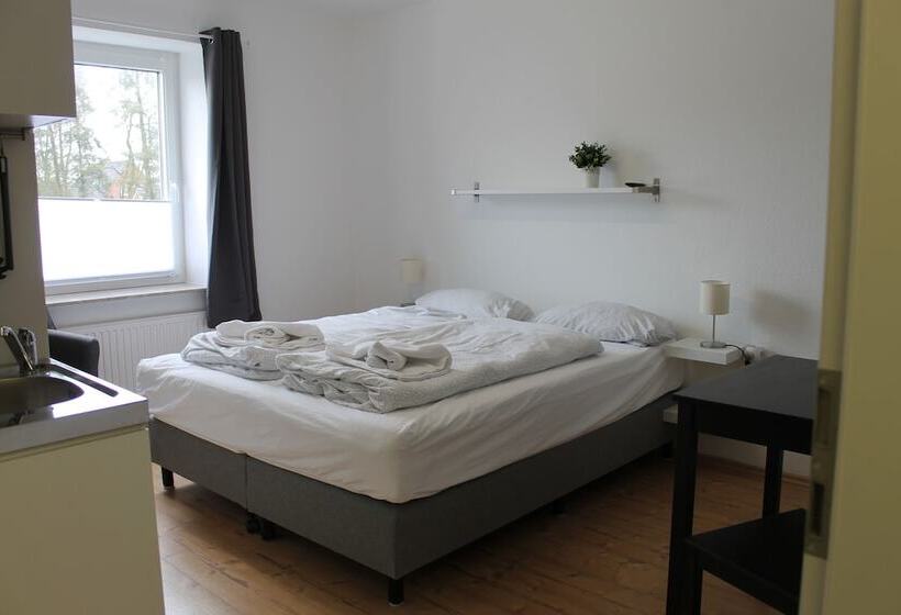 Номер Стандарт, Boardinghouse Georgsheil